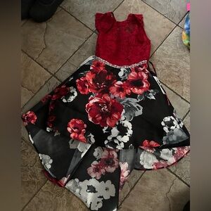 GORGEOUS girls Christmas dress floral skirt red lace top size 8 by Speechless